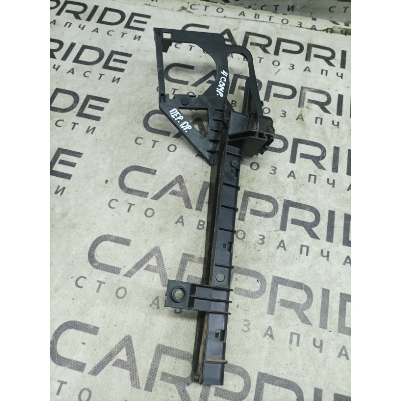 Направляющая стекла двери (кузов и элементы) Jeep Compass MP 2018 2.4 68292064AA