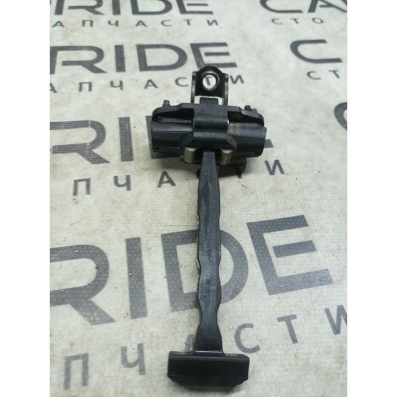 Ограничитель двери (кузов и элементы) Jeep Compass MP 2018 2.4 68242951aa