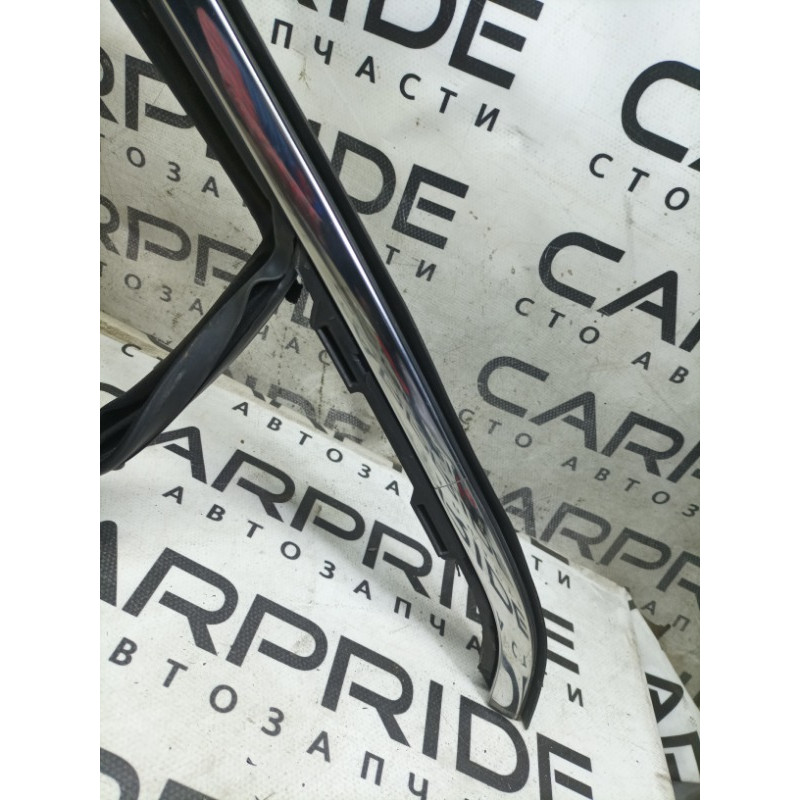Молдинг стекла (кузов и элементы) Jeep Compass MP 2018 2.4 68242108AB