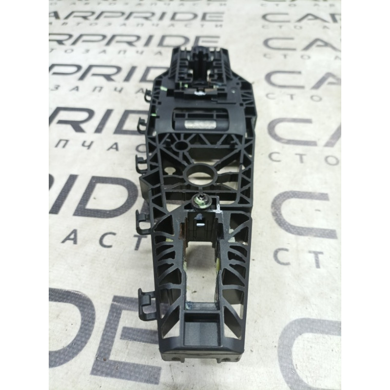 Кронштейн ручки двери (кузов и элементы) Jeep Compass MP 2018 2.4 68242310AB