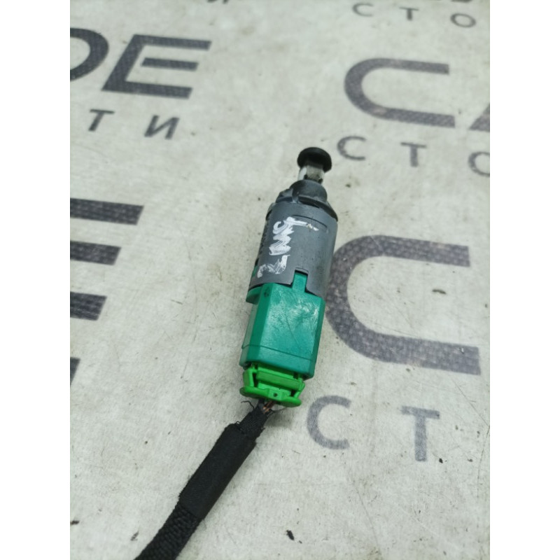 Концевик педали сцепления (электрика / датчики) Renault Megane 3 2009 1.5 253250007r