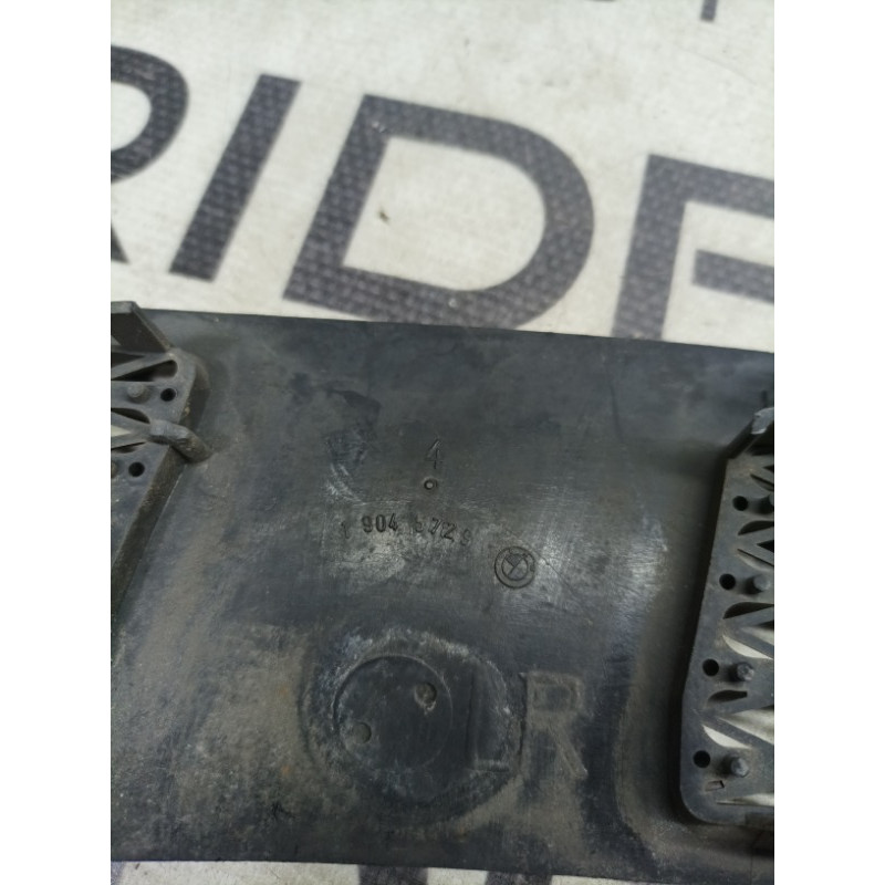 Решетка обдува лобового стекла (салон) BMW 3-series E30 51131904572