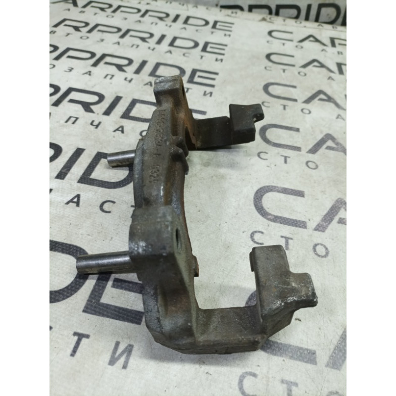 Скоба суппорта (тормозная система) Ford Fusion MK5 DG9Z-2B292-A