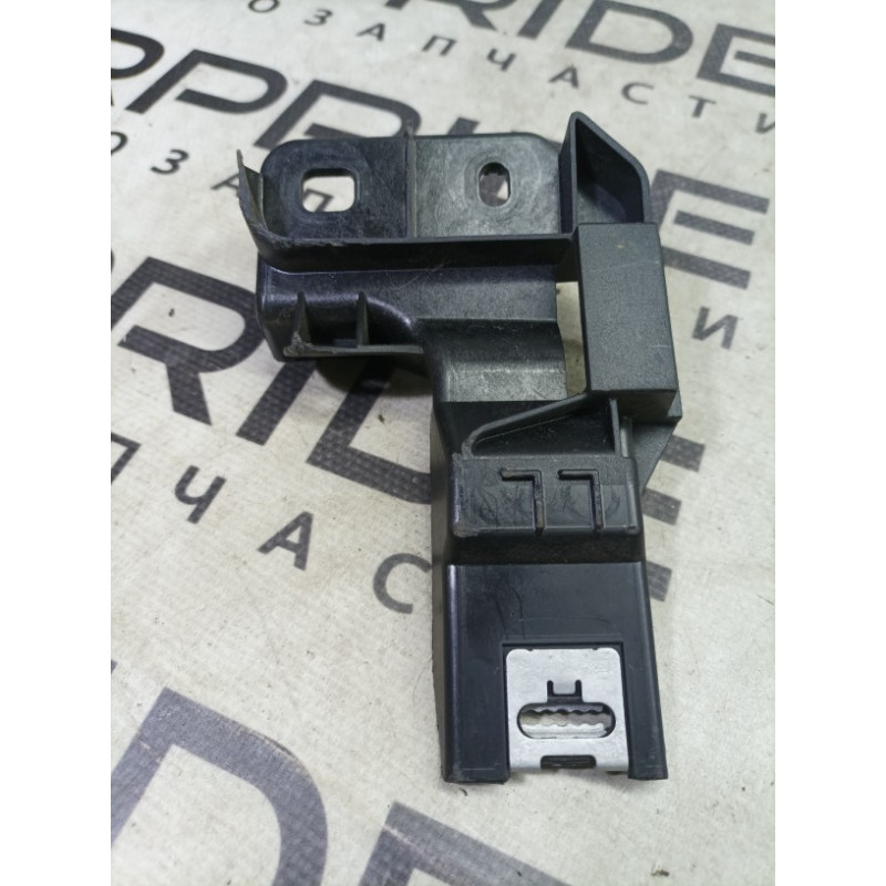 Крепление центральной консоли (салон) Volkswagen Passat CC 3C 3c1863143