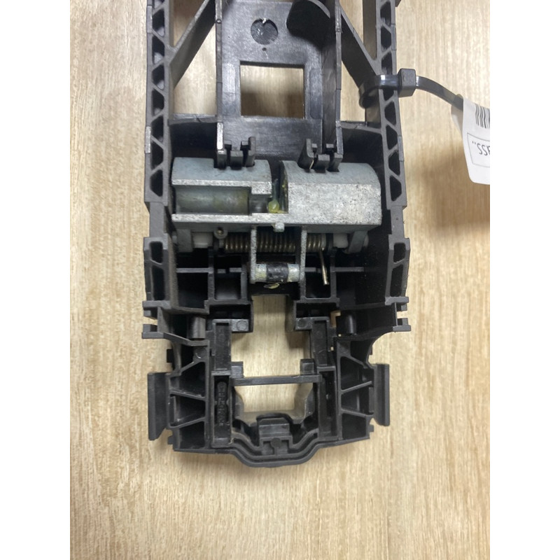 Кронштейн ручки двери (кузов и элементы) Volkswagen Passat B7 2014 1.8 5N0839885H