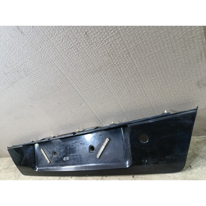 Накладка крышки багажника (кузов и элементы) BMW 7-series E38 1996 M60B40 51138169665