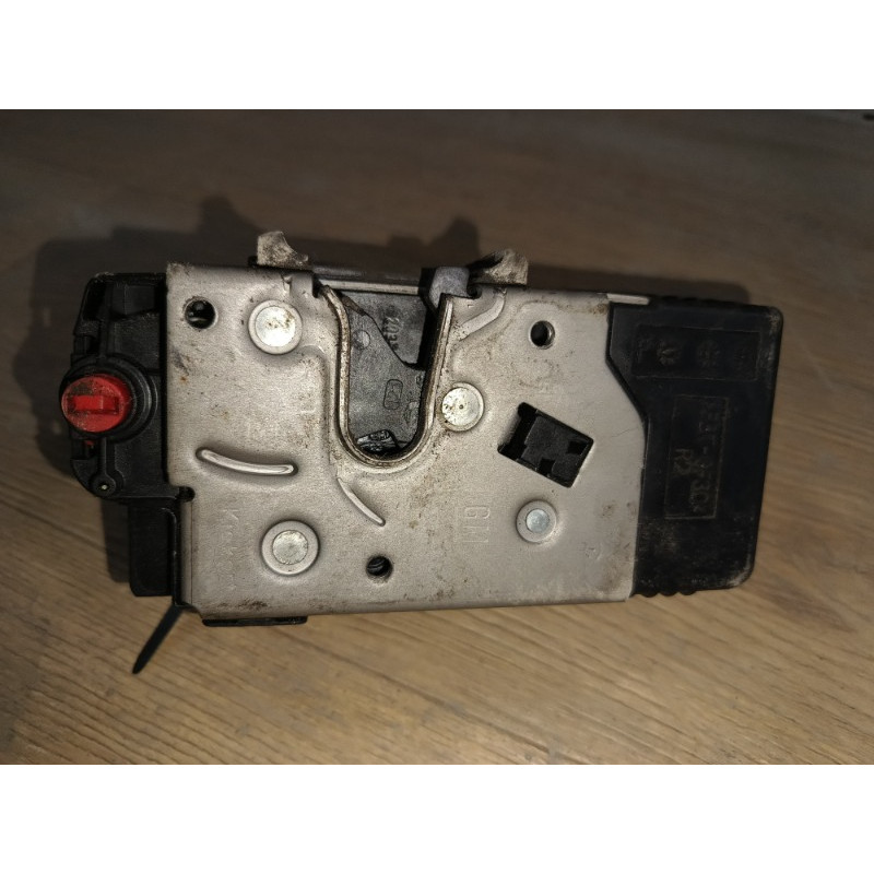 Замок двери (кузов и элементы) Opel Vectra C 2.2 Z22YH 13210763