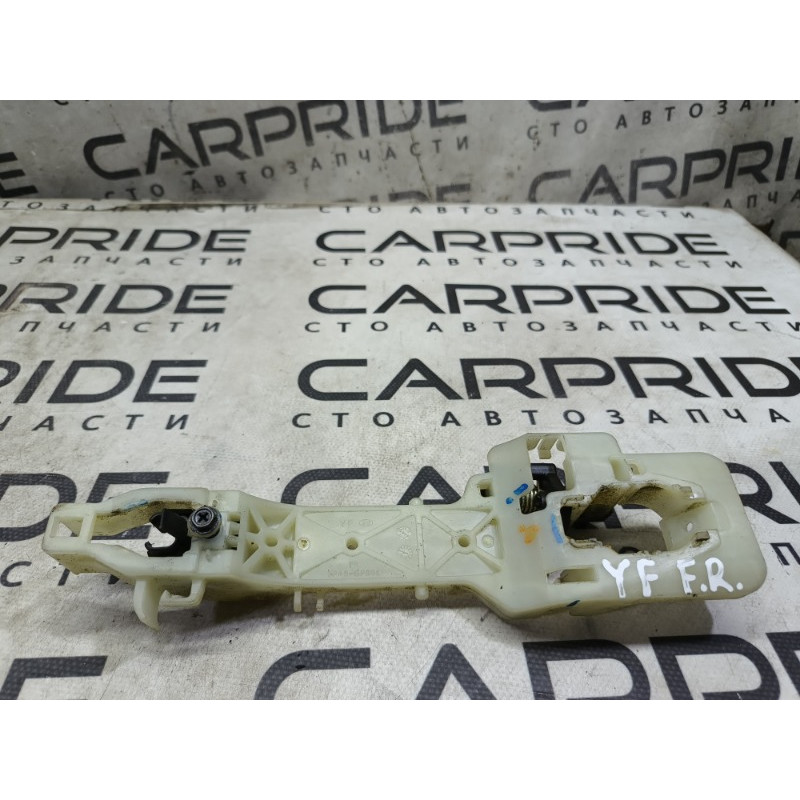 Кронштейн ручки двери (кузов и элементы) Hyundai Sonata YF 826653S200