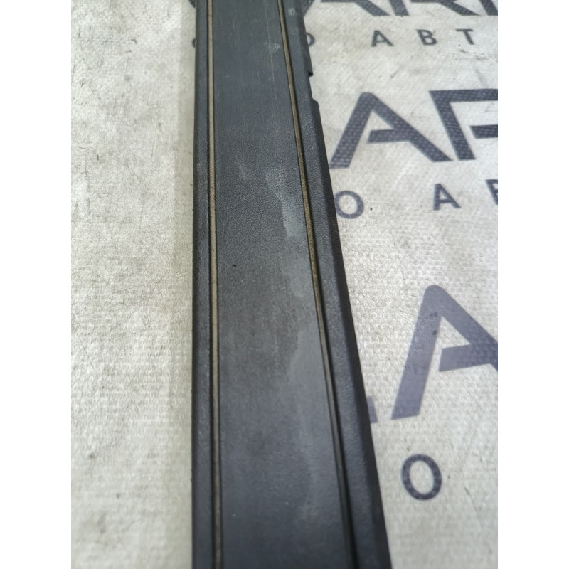 Накладка на поріг (кузов і елементи) Subaru Forester SH 2008 2.0 94060fg070