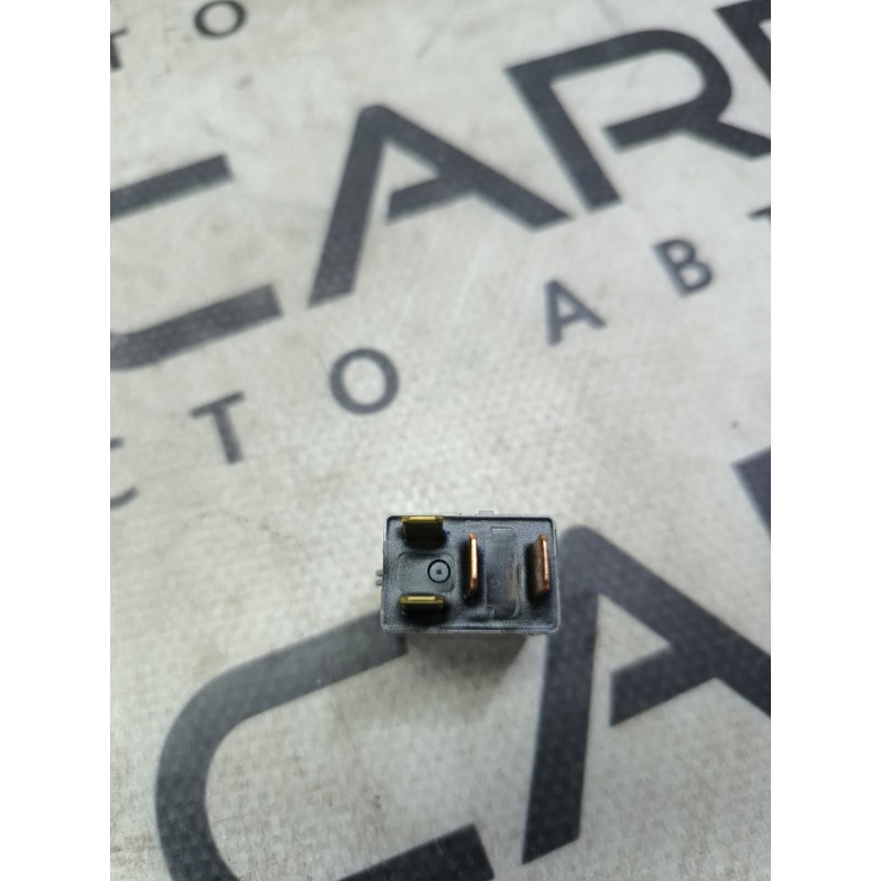 Реле (электрика) Subaru Forester SH 2008 2.0 82501AG070