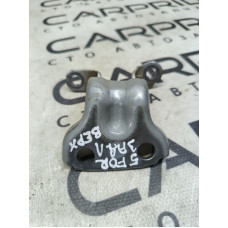 Петля двери