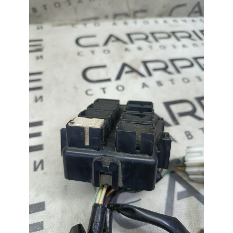 Блок реле (электрика) Subaru Forester SH 2008 2.0 lb800101b