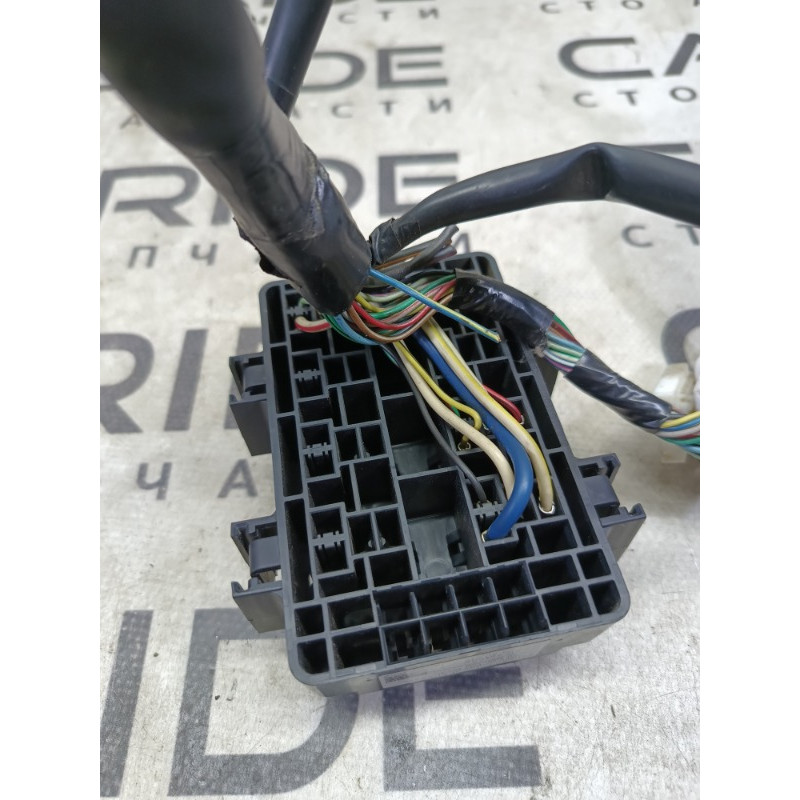 Блок реле (электрика) Subaru Forester SH 2008 2.0 lb800101b