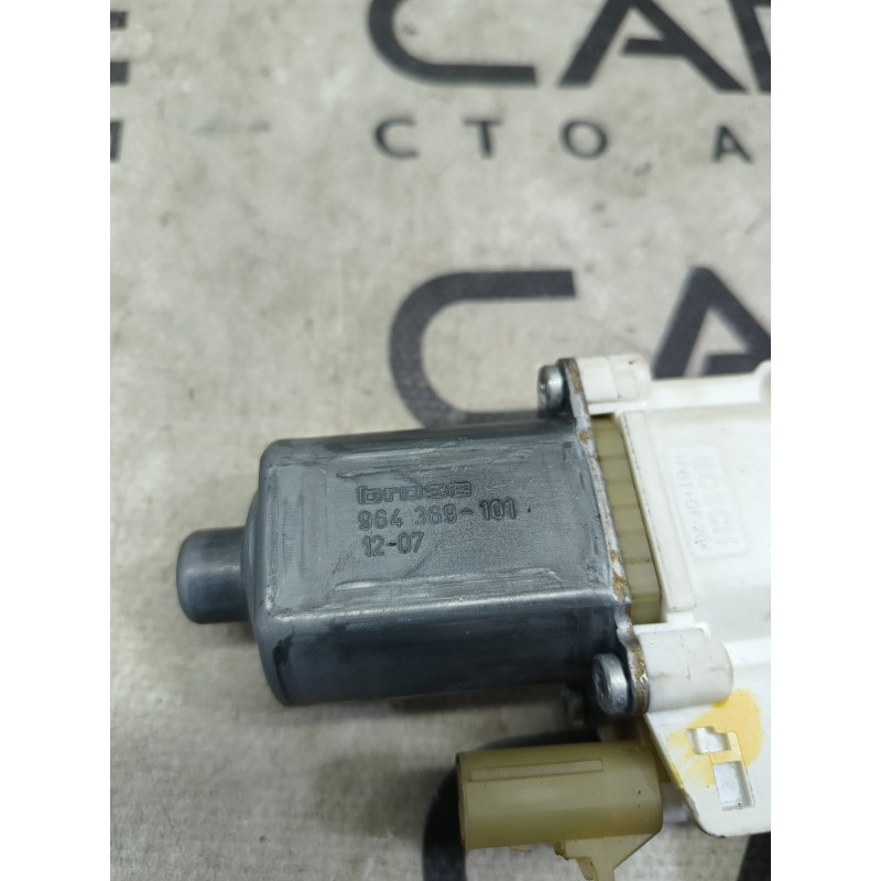 Мотор стеклоподъемника (электрика) Dodge Journey SXT 2013 3.6 68209825AB