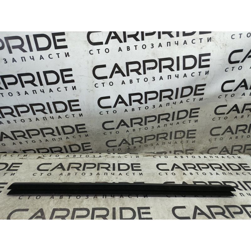 Молдинг стекла внутренний (наружные элементы кузова) Jeep Cherokee KL 2014 3.2 68103097ac