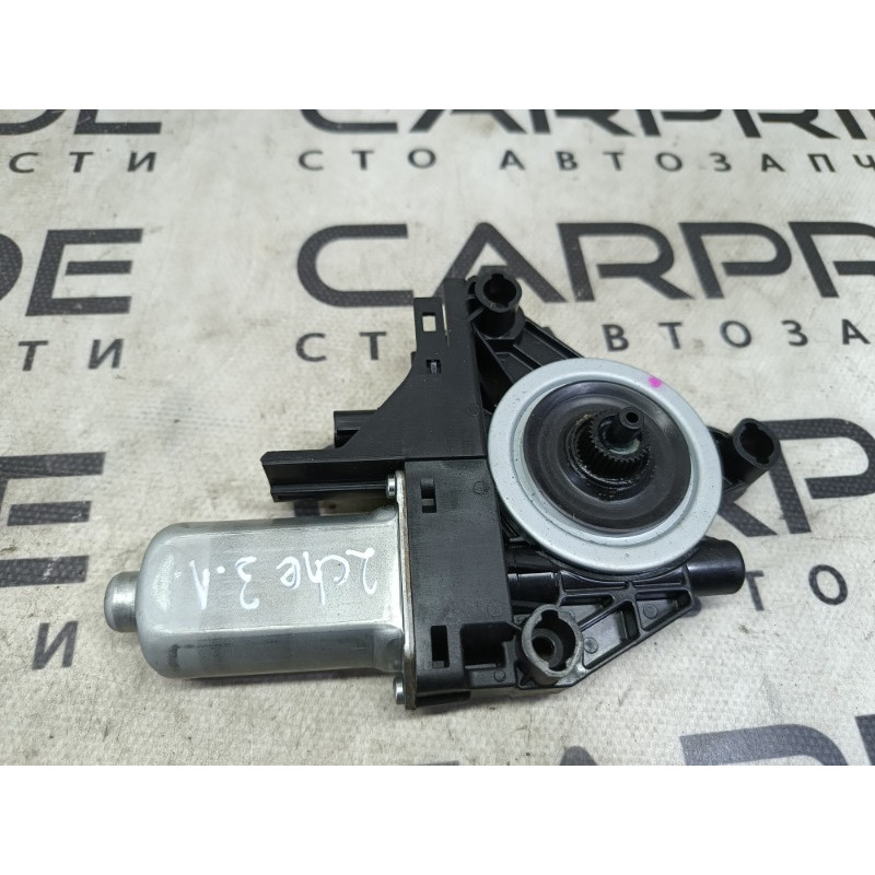 Мотор стеклоподъемника (электрика) Jeep Cherokee KL 2014 3.2 68227367AA