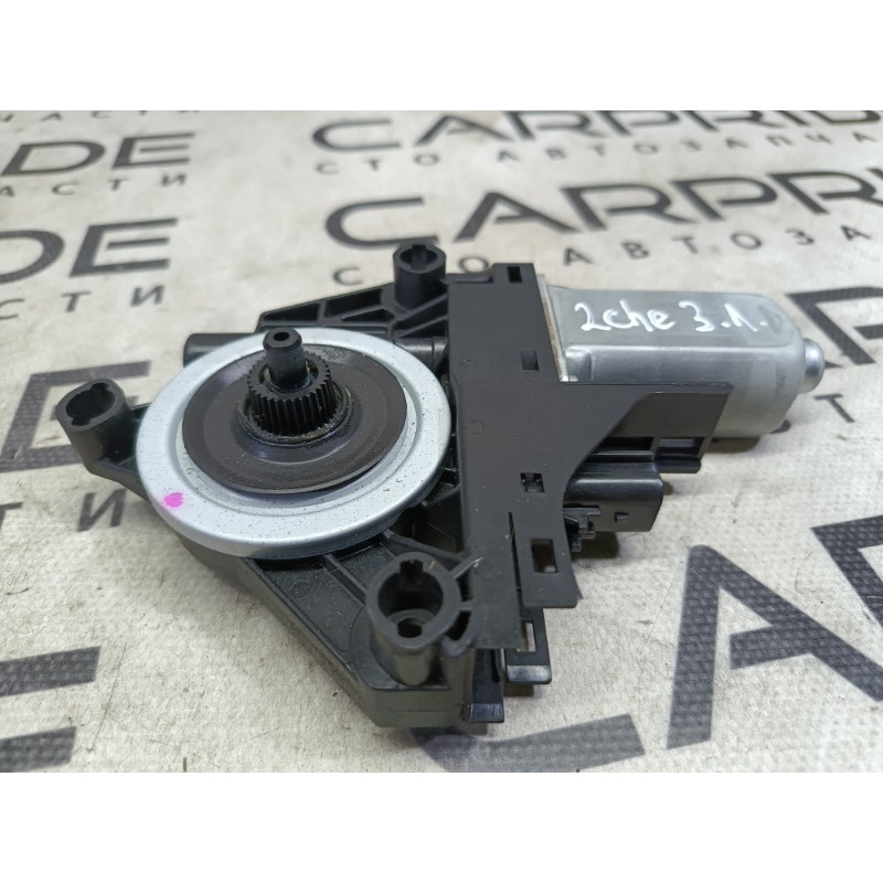 Мотор стеклоподъемника (электрика) Jeep Cherokee KL 2014 3.2 68227367AA