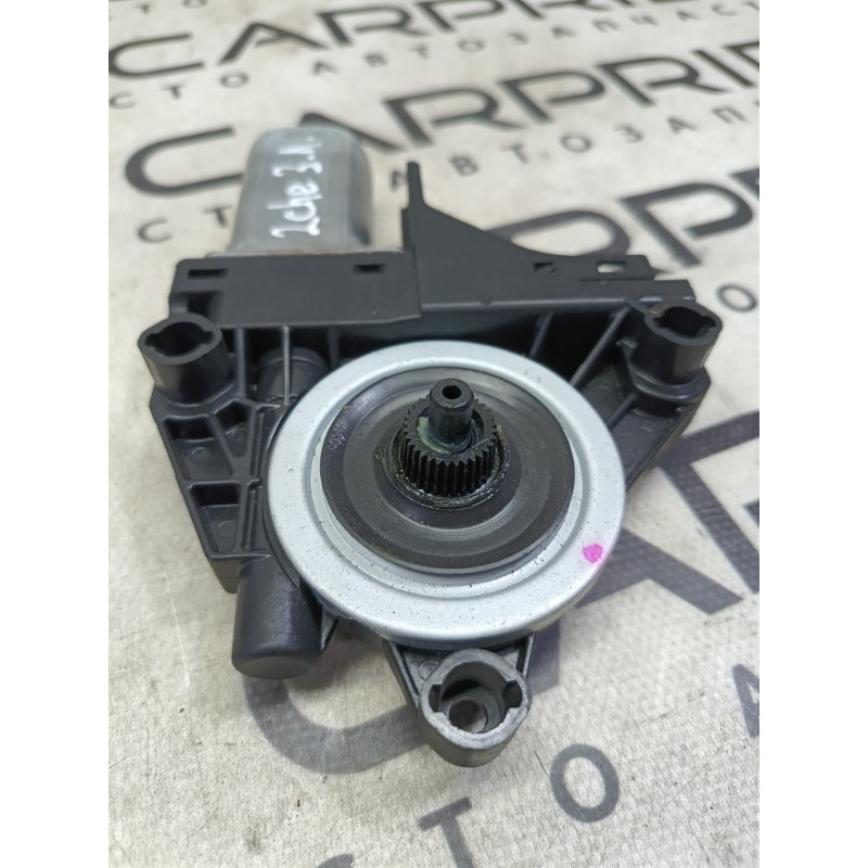 Мотор стеклоподъемника (электрика) Jeep Cherokee KL 2014 3.2 68227367AA