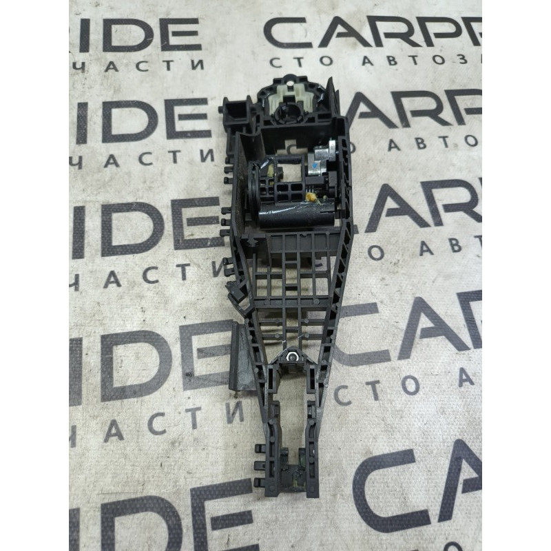 Кронштейн ручки двери (кузов и элементы) Jeep Cherokee KL 2014 3.2 68082689ad