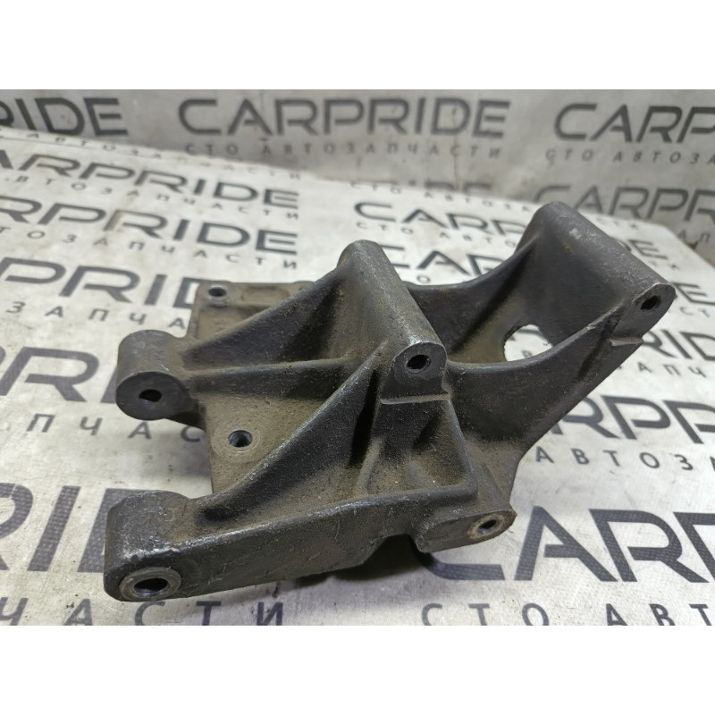 Кронштейн (двигатель и элементы) Land Rover Freelander L314 1.8B