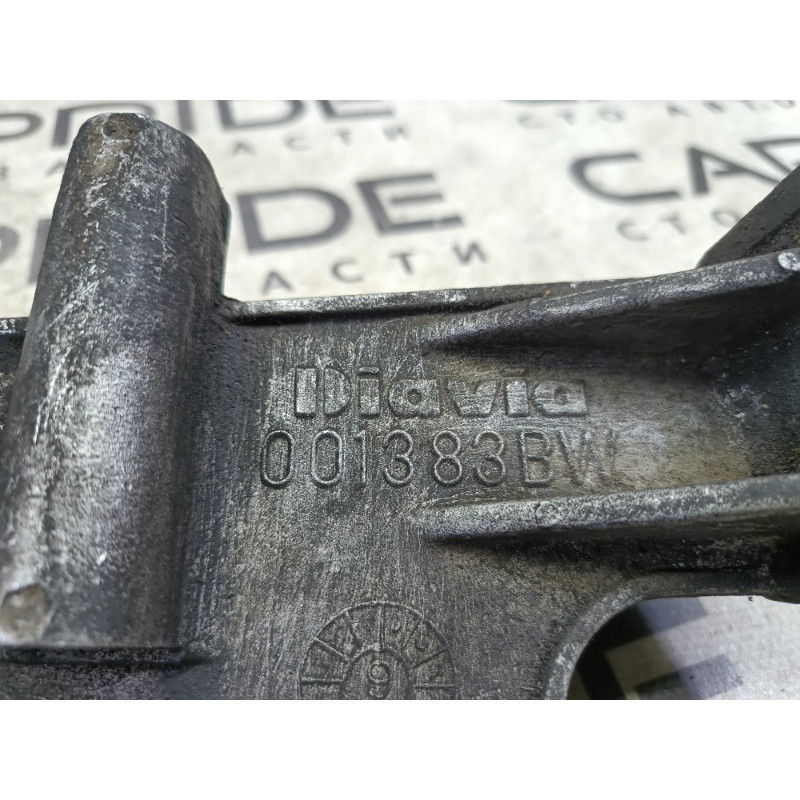 Кронштейн (двигатель и элементы) Land Rover Freelander L314 1.8B 001383bw