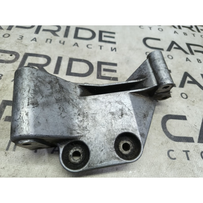 Кронштейн (двигатель и элементы) Land Rover Freelander L314 1.8B