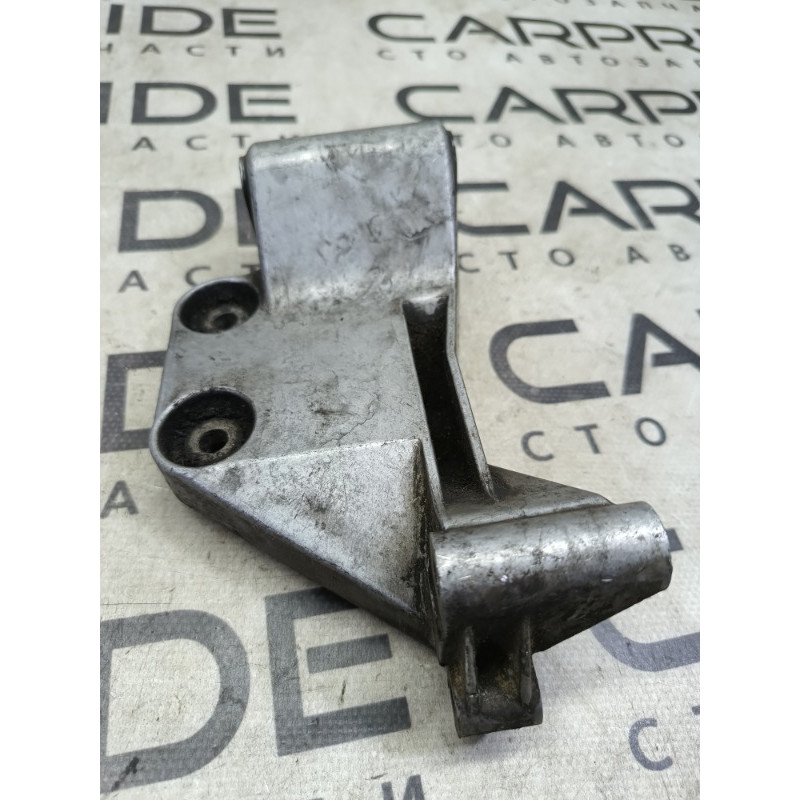 Кронштейн (двигатель и элементы) Land Rover Freelander L314 1.8B