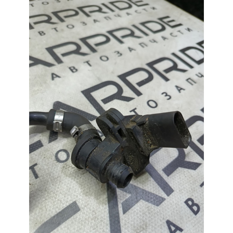 Клапан (двигатель и элементы) AUDI A4 B6 2003 2.0 ALT 036906051c