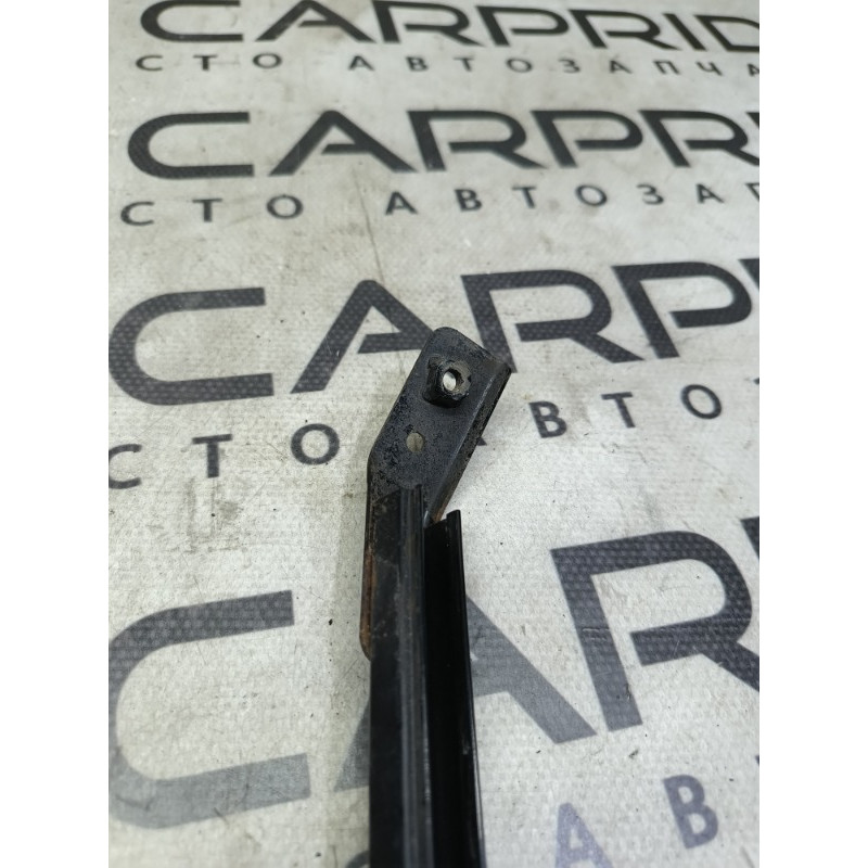 Направляюча скла дверей (кузов і елементи) Subaru Forester SH 2008 2.0 62240SC010