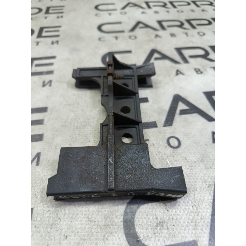Кріплення бампера (кузов і елементи) BMW 3-series E36 1996 2.0 51121960698