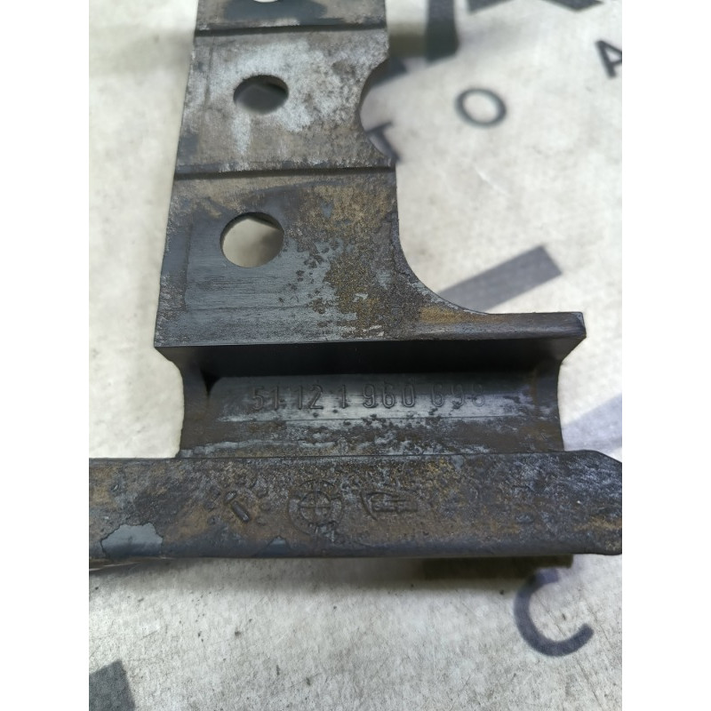 Кріплення бампера (кузов і елементи) BMW 3-series E36 1996 2.0 51121960698