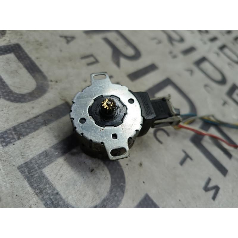 Привод заслонки отопителя (отопление и кондиционирование) BMW 3-series E36 1996 2.0 0132800005