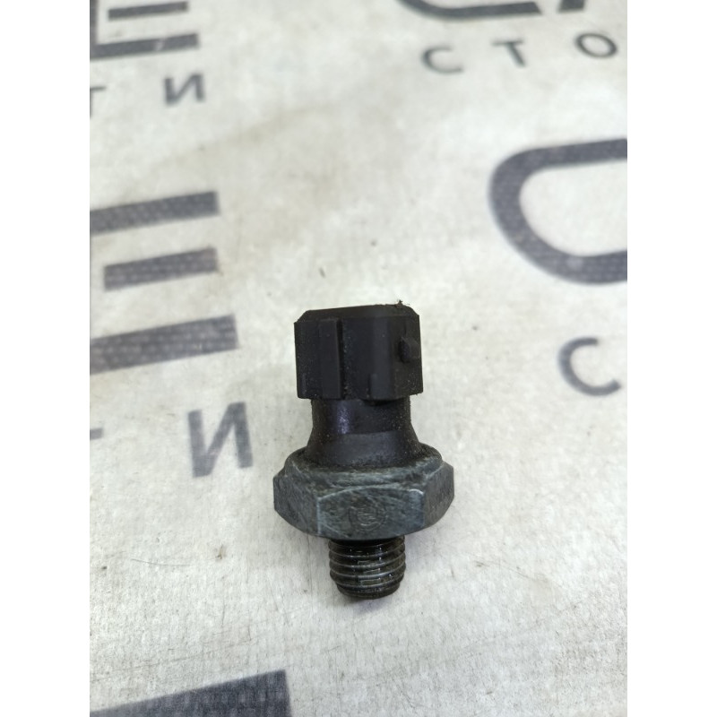 Датчик давления масла (электрика двигателя) BMW 3-series E36 1996 2.0 12612367061