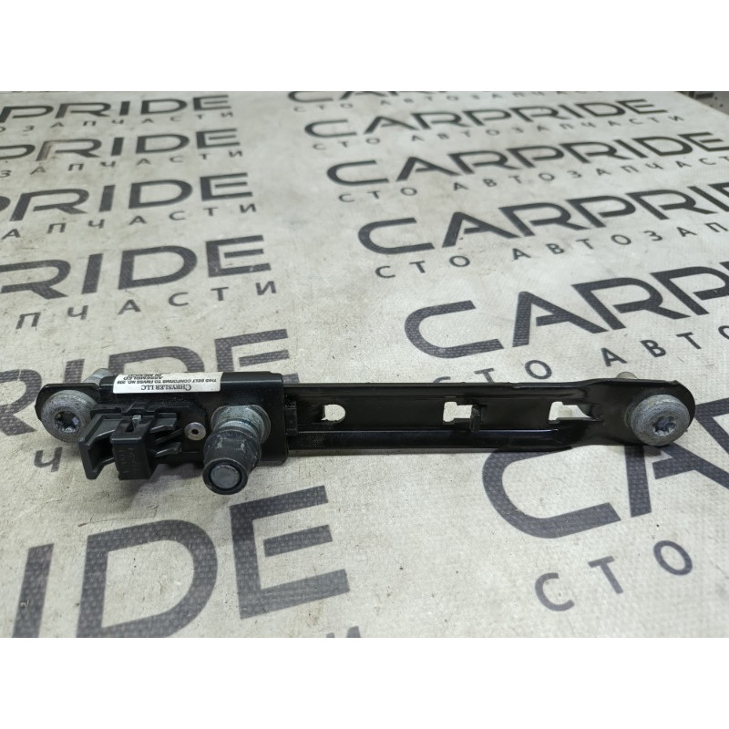 Кронштейн ремня безопасности (салон) Jeep Cherokee Trailhawk 2014 2.4 68102 536AA