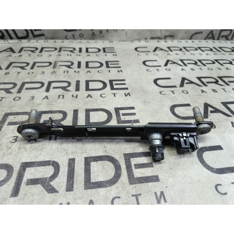 Кронштейн ремня безопасности (салон) Jeep Cherokee Trailhawk 2014 2.4 68102 536AA