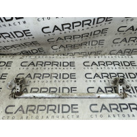 Петля капота