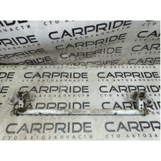 Петля капота