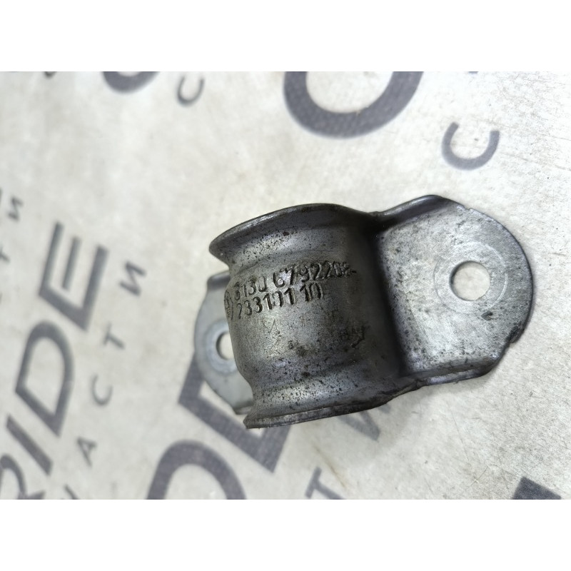 Скоба стабілізатора (підвіска) BMW 3-series F30 33356792208