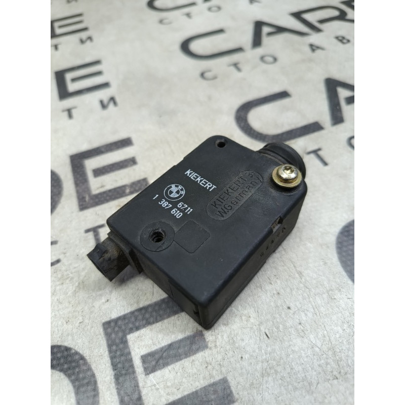 Привод лючка топливного бака (электрика) BMW 3-series E36 1993 M40B18 67111387610