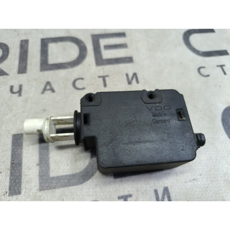 Привод лючка топливного бака (электрика) BMW 5-series E39 67118352168