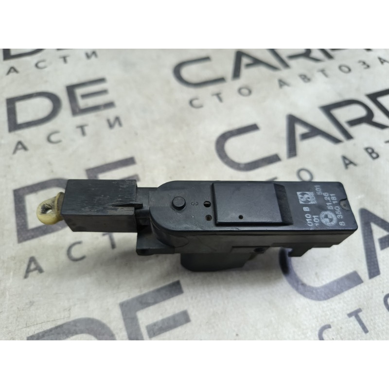 Привод замка багажника (электрика) BMW 7-series E32 1990 M70b50 51268350181