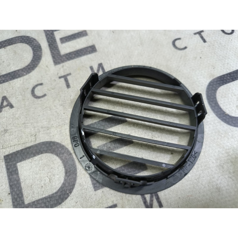 Дефлектор воздуховода (салон) Volkswagen Touareg 7L 2004 3.2 7l6819103