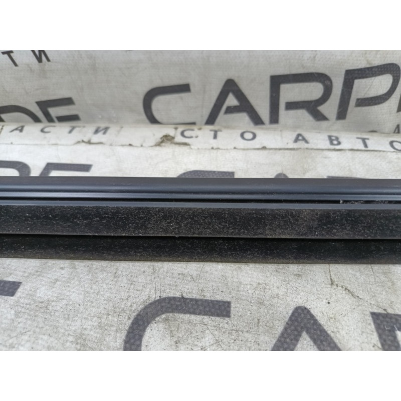 Молдинг стекла внутренний (наружные элементы кузова) Ford Explorer MK5