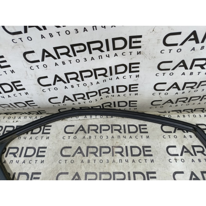 Уплотнитель стекла двери (кузов и элементы) Ford Explorer MK5