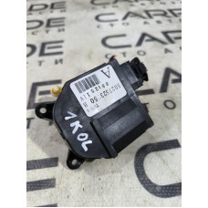 Привод заслонки отопителя