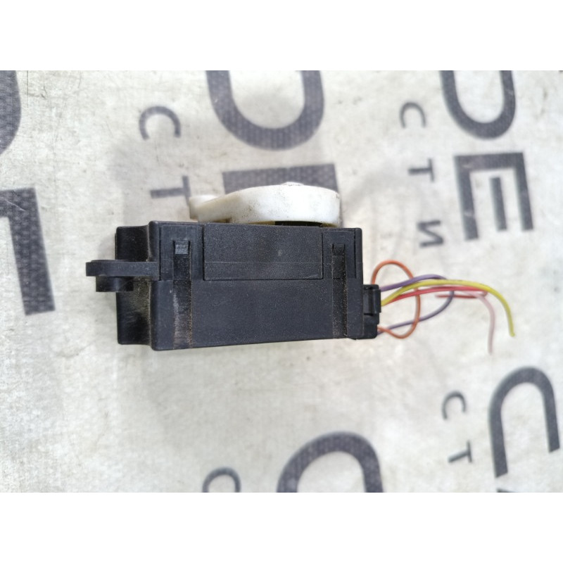 Привод заслонки отопителя (отопление и кондиционирование) RENAULT Koleos HY 2008 2.0 5037521160