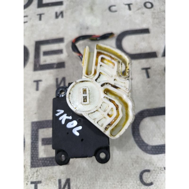 Привод заслонки отопителя (отопление и кондиционирование) RENAULT Koleos HY 2008 2.0 5037521170