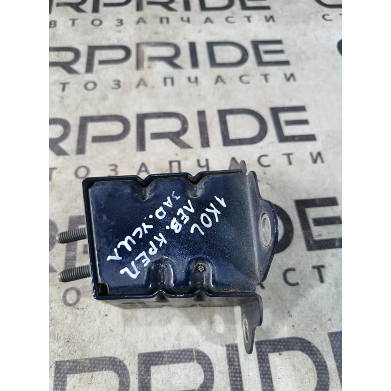 Кронштейн усилителя бампера (стекла и зеркала) RENAULT Koleos HY 2008 2.0 852110885R