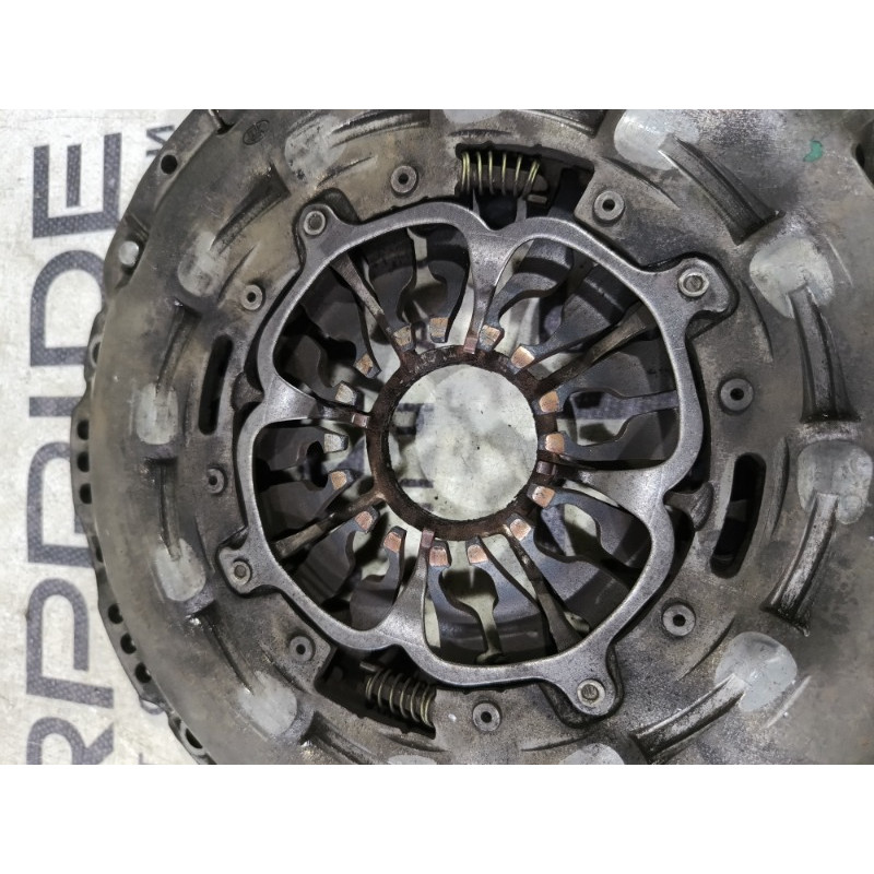 Корзина сцепления (трансмиссия) RENAULT Koleos HY 2008 2.0 8200501027