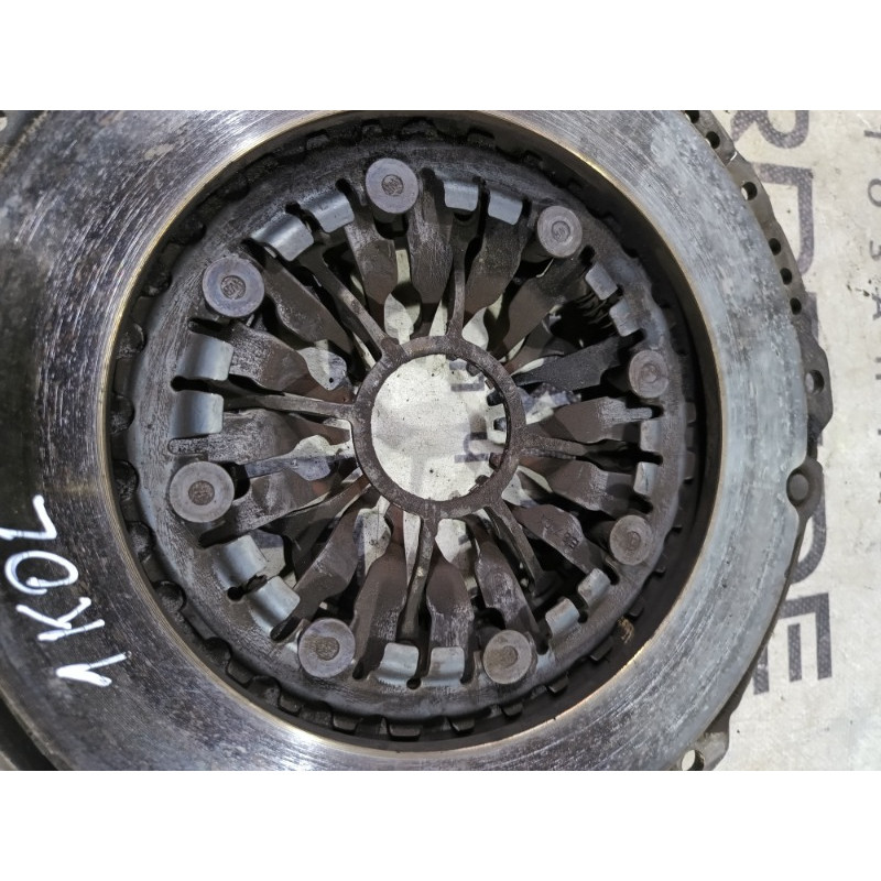 Корзина сцепления (трансмиссия) RENAULT Koleos HY 2008 2.0 8200501027